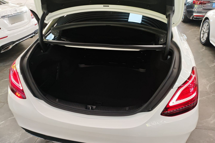 奔驰C级 2021款 C 200 L 时尚型运动版机舱底盘23