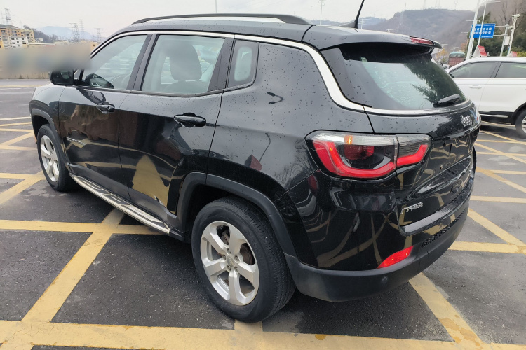 Jeep 指南者 2017款 200T 自动家享版车身外观4