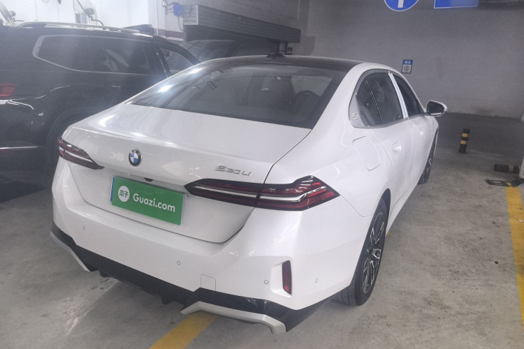 宝马5系 2024款 525Li M运动套装车身外观6003