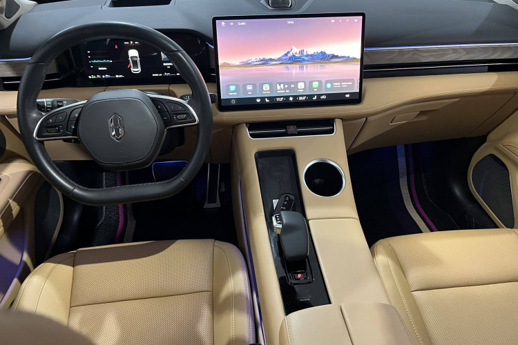 鸿蒙智行 问界M5 2022款 增程后驱标准版中控内饰7001