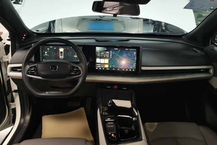 长安UNI-T 2023款 第二代 1.5T 尊贵型中控内饰12