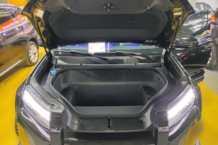 方程豹 钛3 2025款 501KM 四驱智驾Max版机舱底盘24