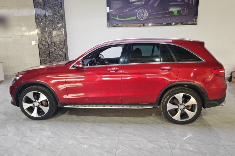 奔驰GLC 2016款 GLC 300 4MATIC 豪华型车身外观4