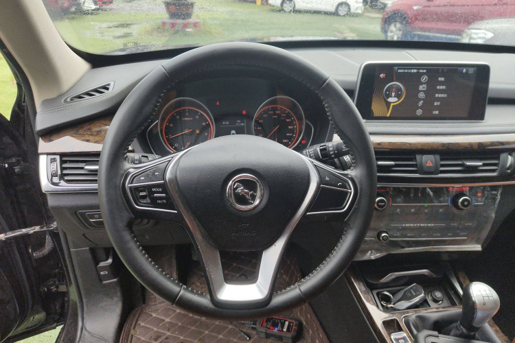 汉腾汽车 汉腾X7 2016款 2.0T 手动豪华型中控内饰13