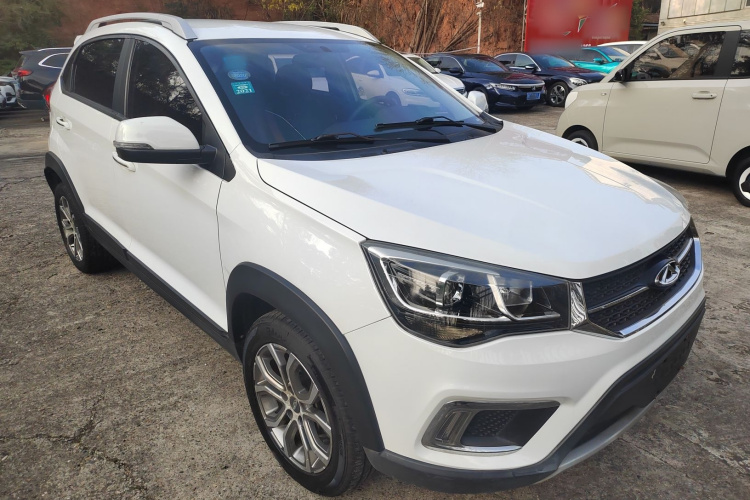 奇瑞 瑞虎3X 2017款 1.5L 自动时尚版车身外观3