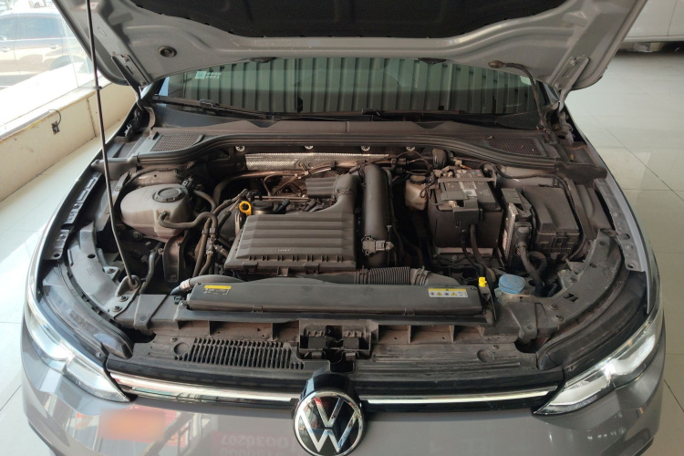 大众 高尔夫 2021款 280TSI DSG Pro机舱底盘24