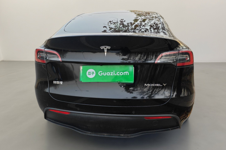特斯拉 Model Y 2021款 标准续航后驱版车身外观6
