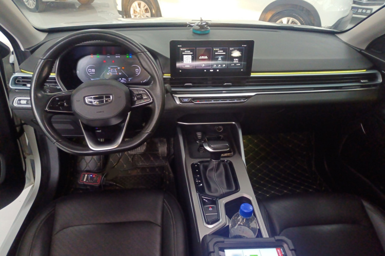 吉利汽车 帝豪 2022款 第4代 1.5L CVT精英型中控内饰7002