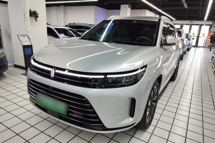 鸿蒙智行 问界M7 2024款 1.5T 后驱Plus版 5座车身外观1