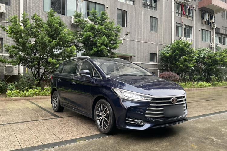 比亚迪 宋MAX 2017款 1.5T 自动智联精英型 7座车身外观6005