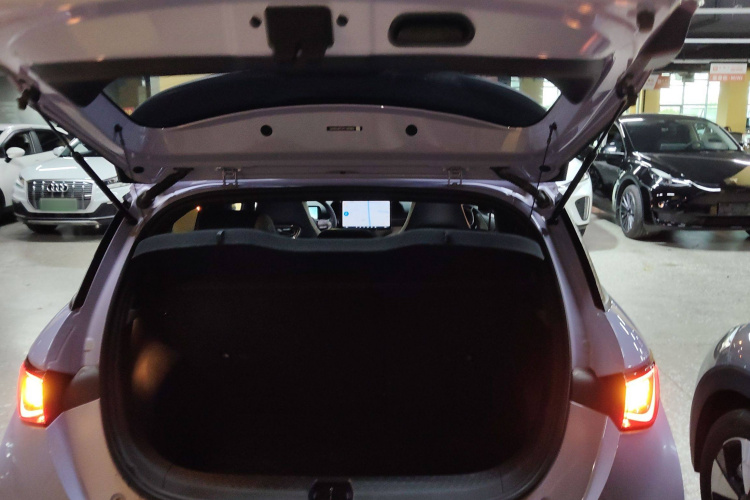 比亚迪 海豚 2023款 420km 时尚版中控内饰23