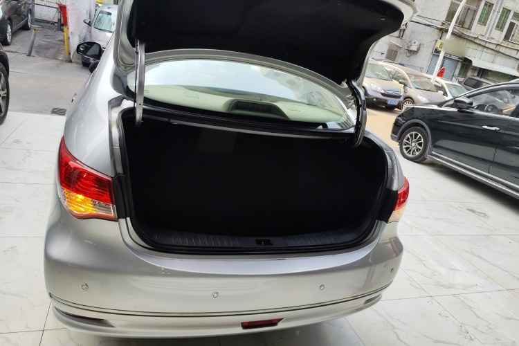 日产 轩逸 2012款 经典 1.6XE 自动舒适版局部细节23