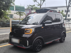 五菱汽车 宏光MINIEV 2022款 GAMEBOY 300km 玩咖款 磷酸铁锂