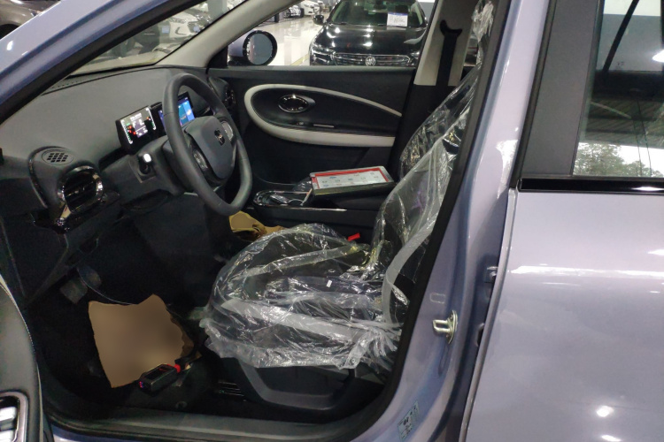 江淮钇为 钇为3 2024款 挚爱版 330km Lite中控内饰19