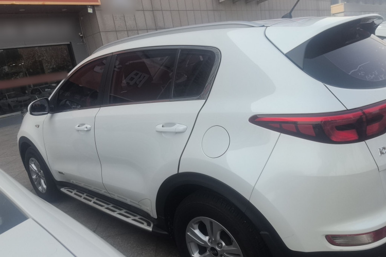 起亚KX5 2016款 2.0L 自动两驱GL车身外观4