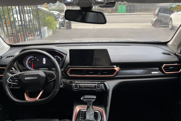 宝骏RS-5 2019款 1.5T CVT智能驾控豪华版 国VI中控内饰7003