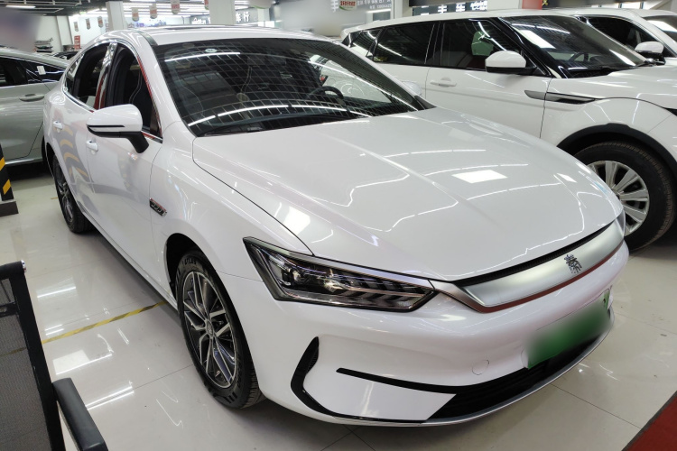 比亚迪 秦PLUS 2021款 EV 500KM 豪华型车身外观3