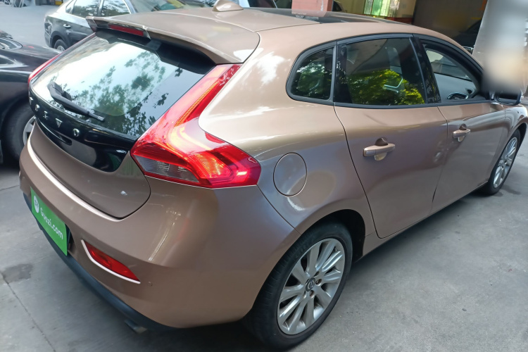 沃尔沃V40 2015款 1.6T 智逸版车身外观6003