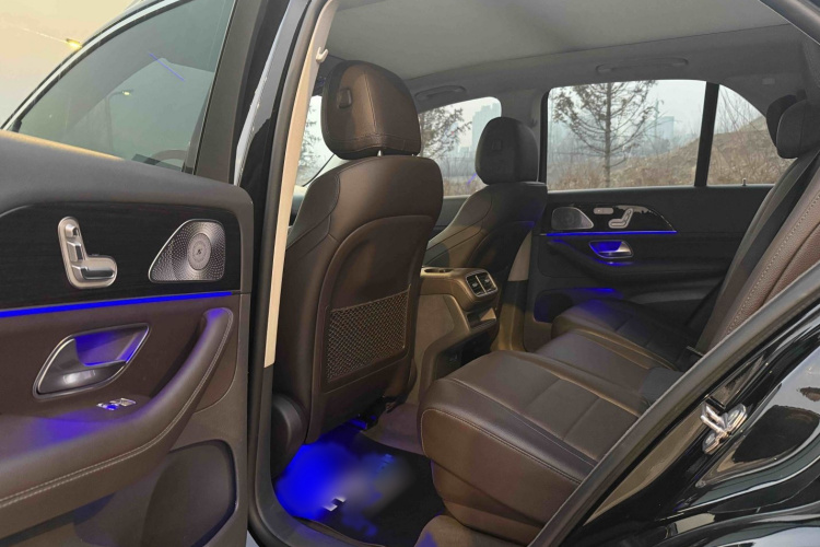 奔驰GLE 2020款 改款 GLE 350 4MATIC 时尚型中控内饰7004