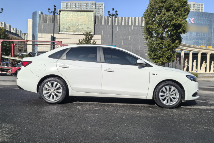 别克 英朗 2021款 改款 典范 1.5L 自动精英型车身外观6003