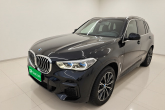 宝马X5 2022款 改款 xDrive 30Li 尊享型M运动套装