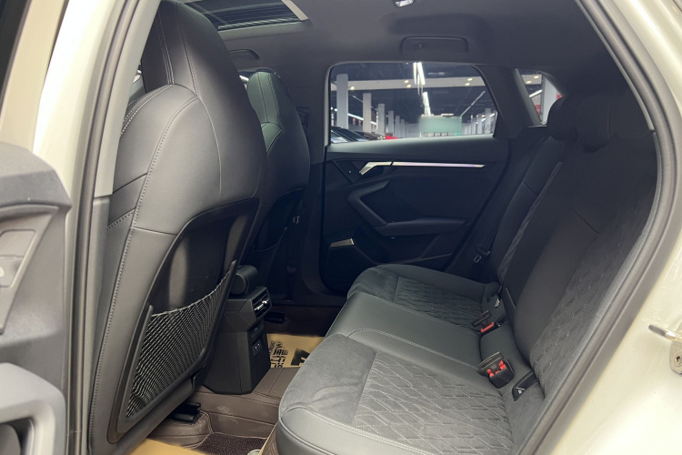奥迪A3 2024款 Sportback 35 TFSI 豪华运动型中控内饰7009