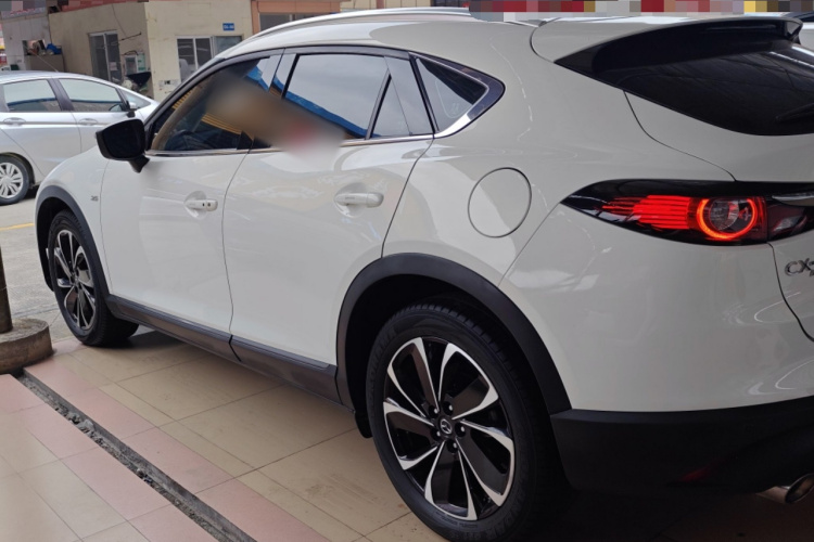 马自达CX-4 2020款 2.5L 自动两驱蓝天驾趣版车身外观6003