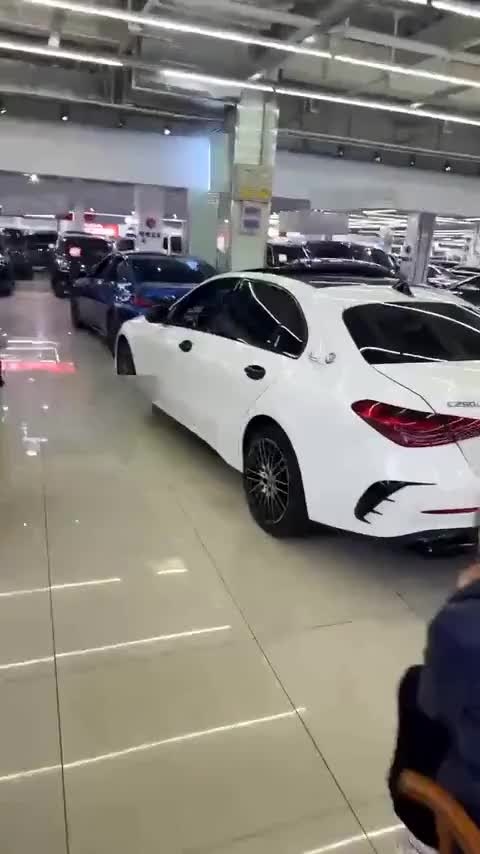 奔驰C级 2022款 改款 C 260 L 运动版讲解2