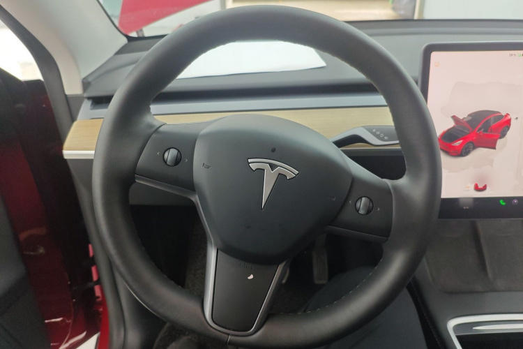 特斯拉 Model Y 2022款 长续航全轮驱动版中控内饰13