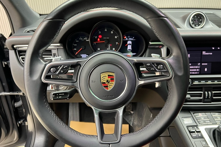 保时捷 2021款 Macan 2.0T中控内饰7002