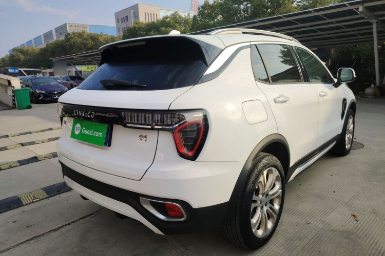 领克01 2019款 2.0T 两驱型Pro版 国V车身外观7