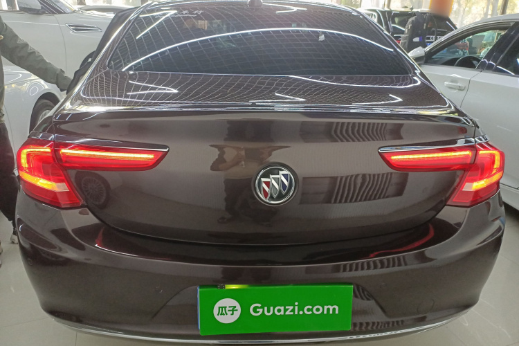 别克 君越 2018款 20T 精英型车身外观6