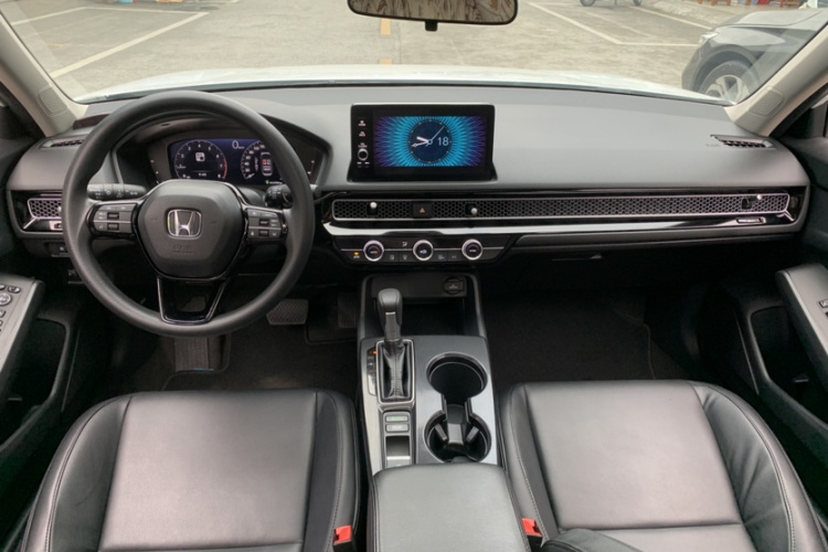 本田 型格 2023款 240TURBO CVT领先版中控内饰7002