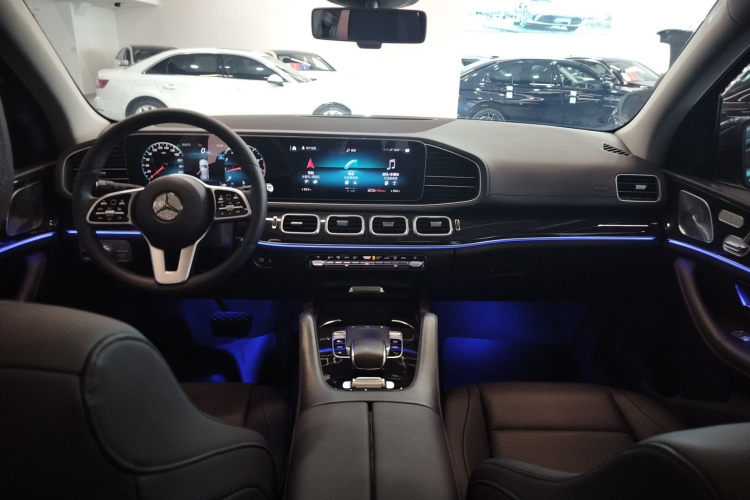 奔驰GLE 2020款 改款 GLE 350 4MATIC 时尚型中控内饰7002