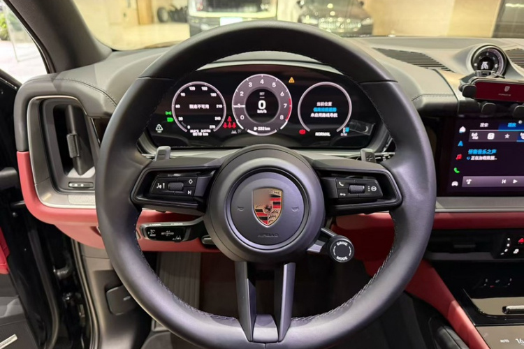 保时捷 2025款 Cayenne 3.0T中控内饰7002