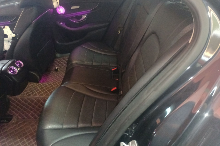 奔驰C级 2017款 C 200 L 运动版中控内饰7004