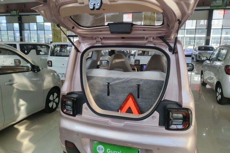 吉利银河 2024款 熊猫mini 200km 耐力熊机舱底盘23