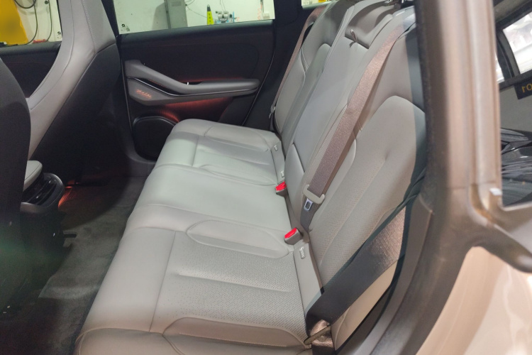 蔚来ET5T 2023款 75kWh Touring中控内饰21