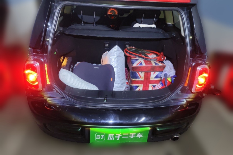 MINI Clubman 2011款 1.6L COOPER Fun中控内饰23