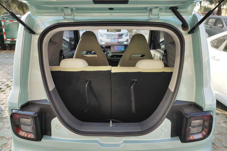 吉利银河 2024款 熊猫mini 200km 耐力熊机舱底盘23