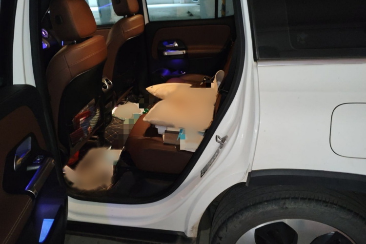 奔驰GLB 2020款 改款 GLB 200 时尚型中控内饰7004