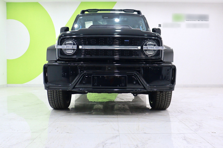 超境汽车 共创坦克300 2023款 2.0T 赛博骑士车身外观6004