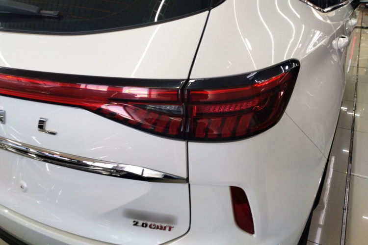 哈弗H6 2021款 第三代 2.0T 自动四驱Max车身外观9