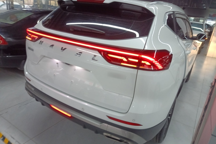 哈弗H6 2023款 国潮版 1.5T 自动都市版车身外观7