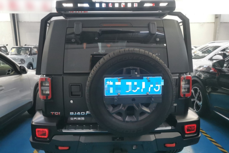 北京BJ40 2024款 2.0D 刀锋英雄荣耀版车身外观6004