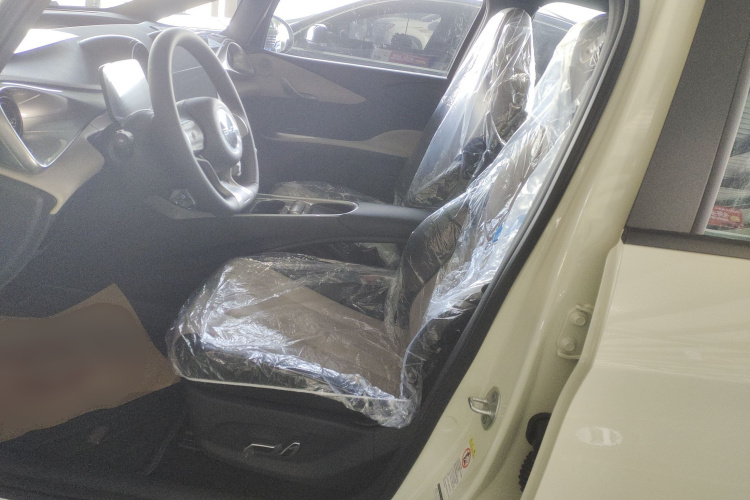 比亚迪 海豚 2025款 420km 自由版中控内饰19