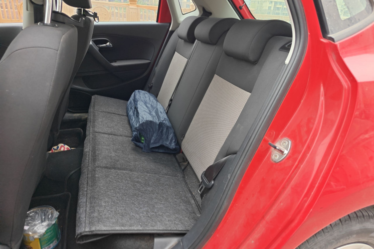 大众 Polo 2014款 1.4L 手动风尚版中控内饰21