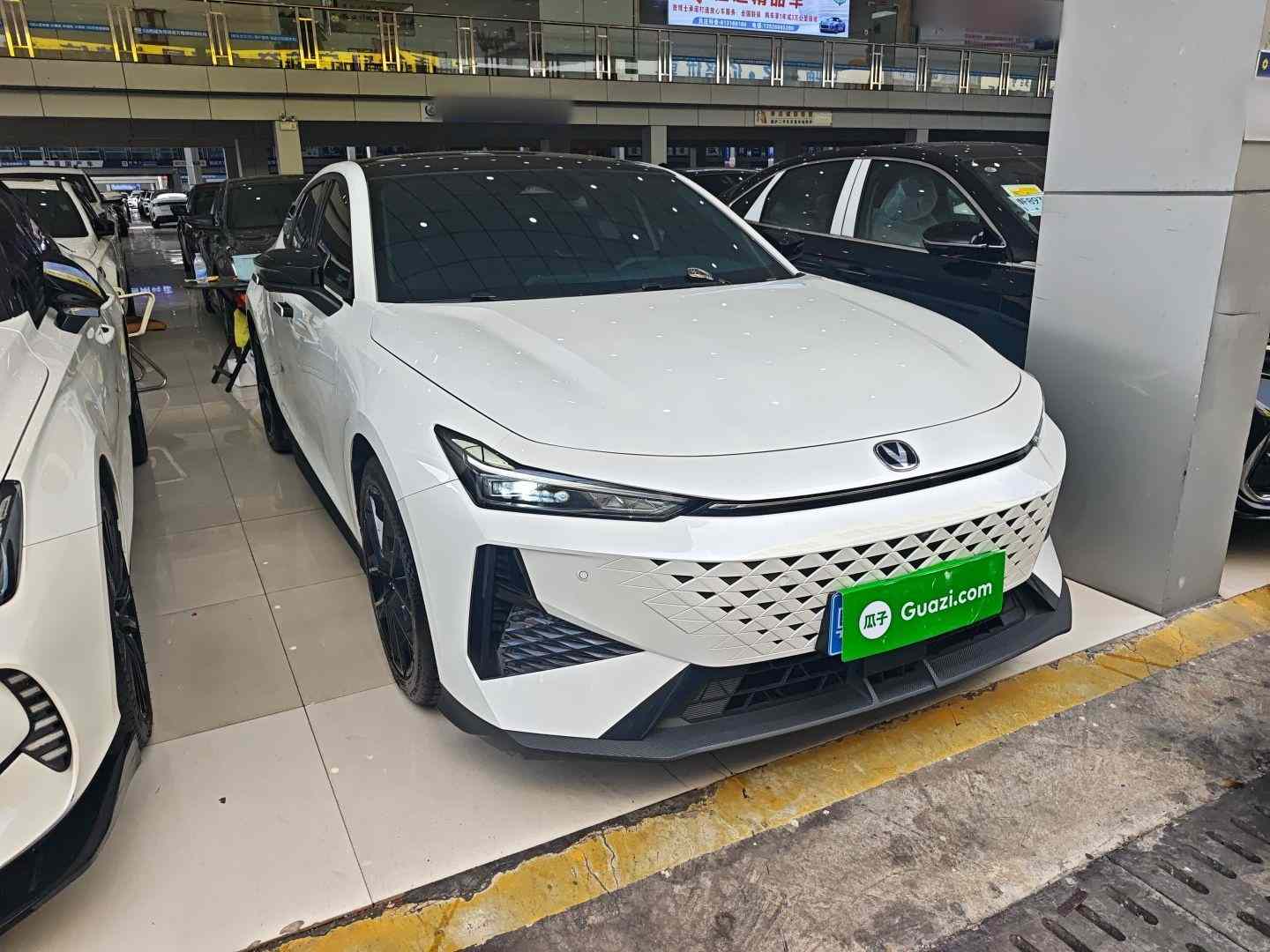 长安UNI-V 2024款 1.5T 尊贵型(5)
