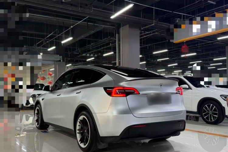 特斯拉 Model Y 2023款 后轮驱动版车身外观6007