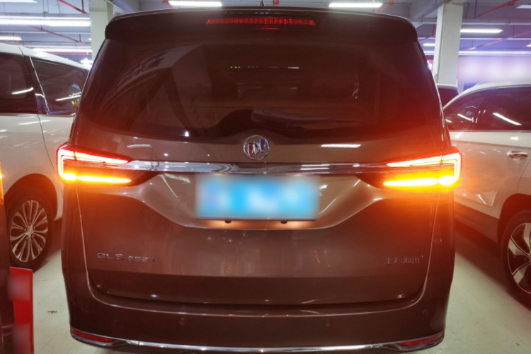 别克GL8 2022款 陆上公务舱 652T 豪华型车身外观6004